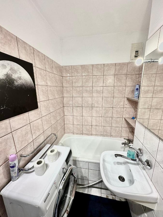 Super Apartament Grey Centrum 2X Metro Fast Wifi 300 Mbs Netflix Appletv Smarttv Spotify Panorama Miasta ワルシャワ エクステリア 写真