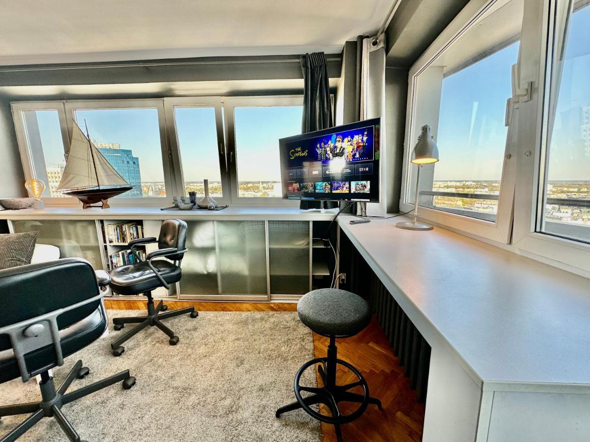 Super Apartament Grey Centrum 2X Metro Fast Wifi 300 Mbs Netflix Appletv Smarttv Spotify Panorama Miasta ワルシャワ エクステリア 写真